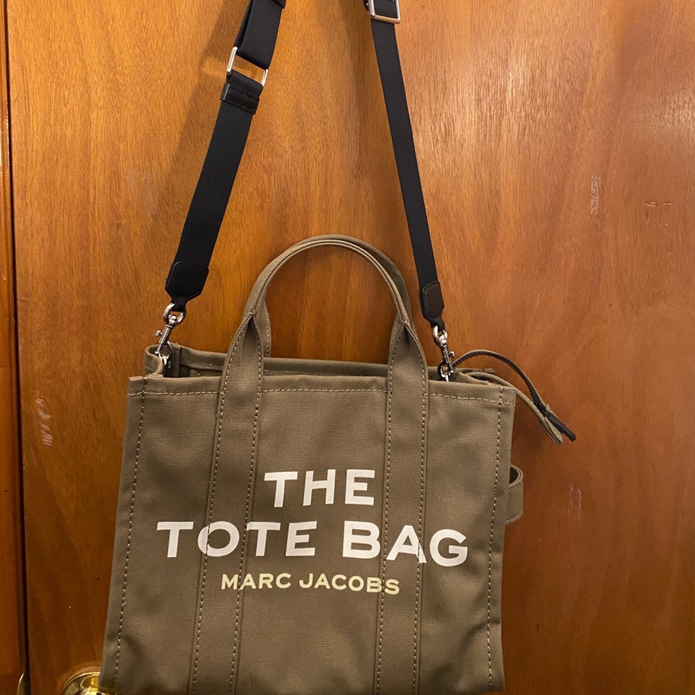 Marc Jacob Tote Bag For Sale !